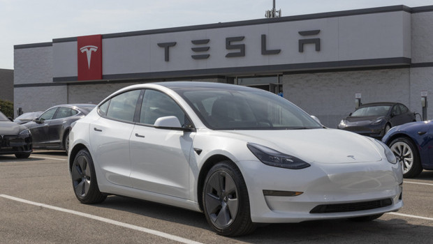 Tesla eski yöneticisinden çarpıcı iddia